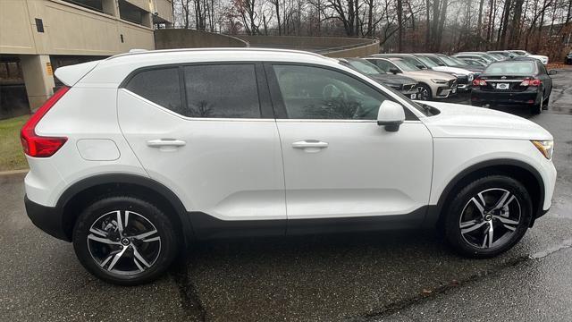 new 2025 Volvo XC40 car, priced at $44,595