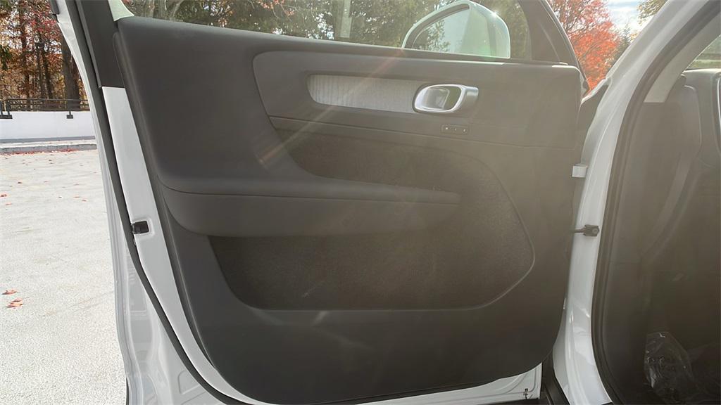 used 2025 Volvo XC40 car, priced at $36,294