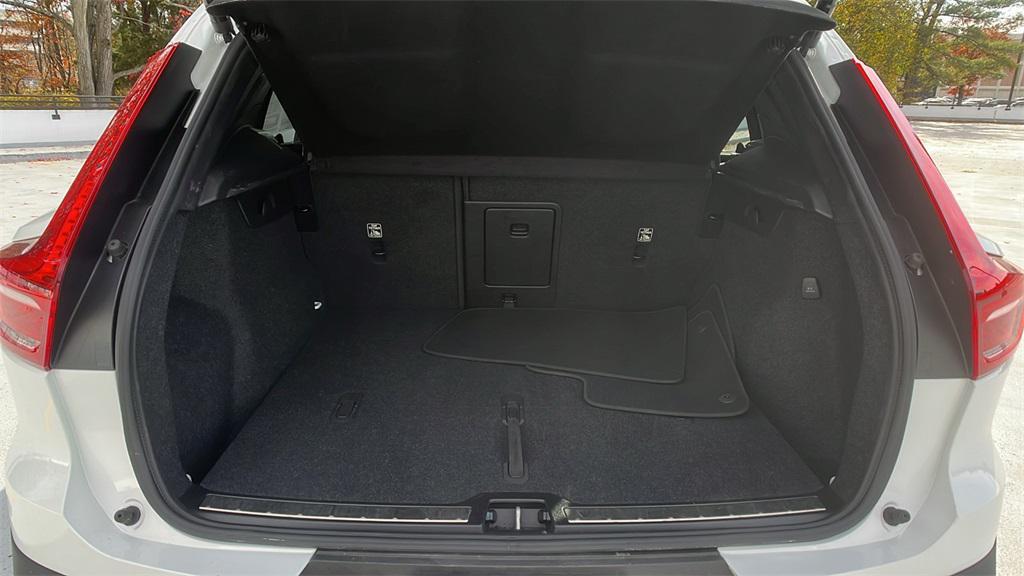used 2025 Volvo XC40 car, priced at $36,294
