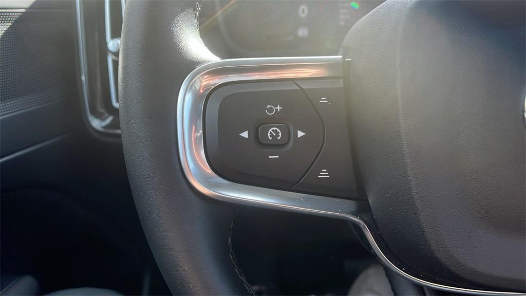 used 2025 Volvo XC40 car, priced at $36,294