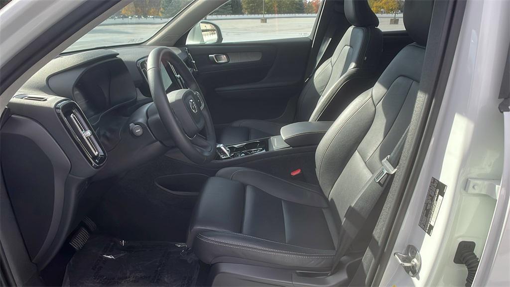 used 2025 Volvo XC40 car, priced at $36,294