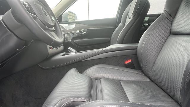 used 2024 Volvo XC90 Recharge Plug-In Hybrid car, priced at $67,000
