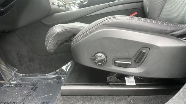 used 2024 Volvo XC90 Recharge Plug-In Hybrid car, priced at $67,000