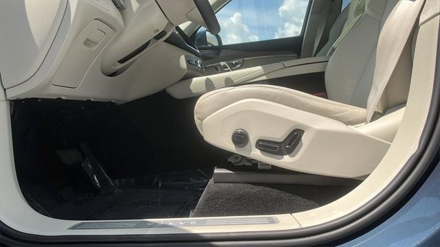 used 2023 Volvo XC90 car, priced at $44,489