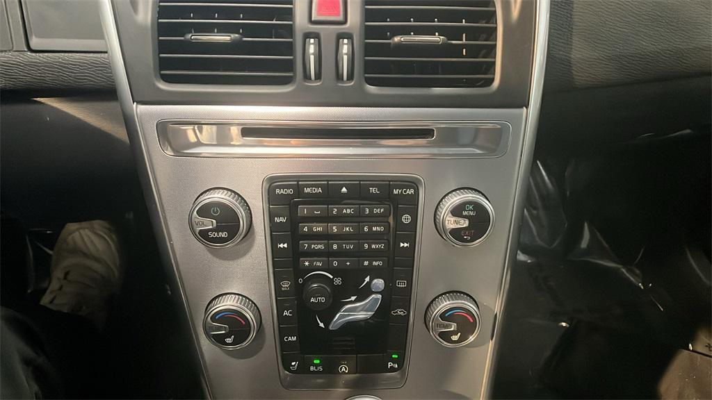 used 2017 Volvo XC60 car, priced at $12,695