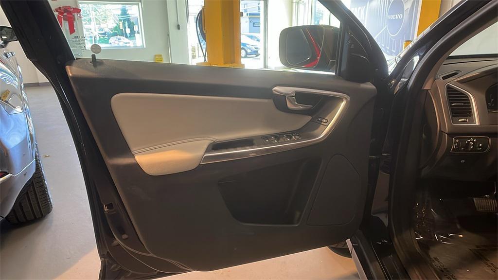 used 2017 Volvo XC60 car, priced at $12,695