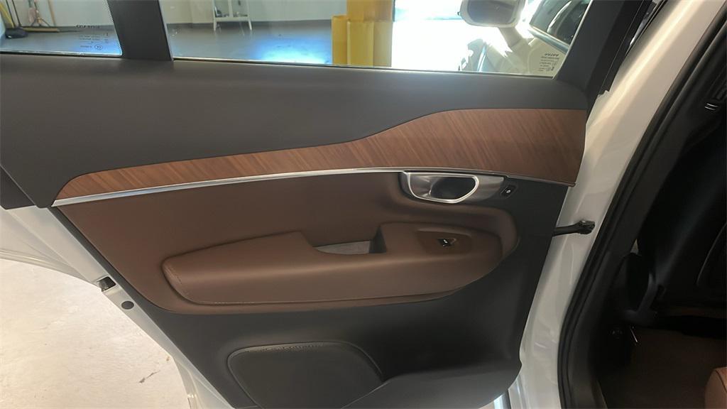 used 2024 Volvo XC90 car, priced at $43,489