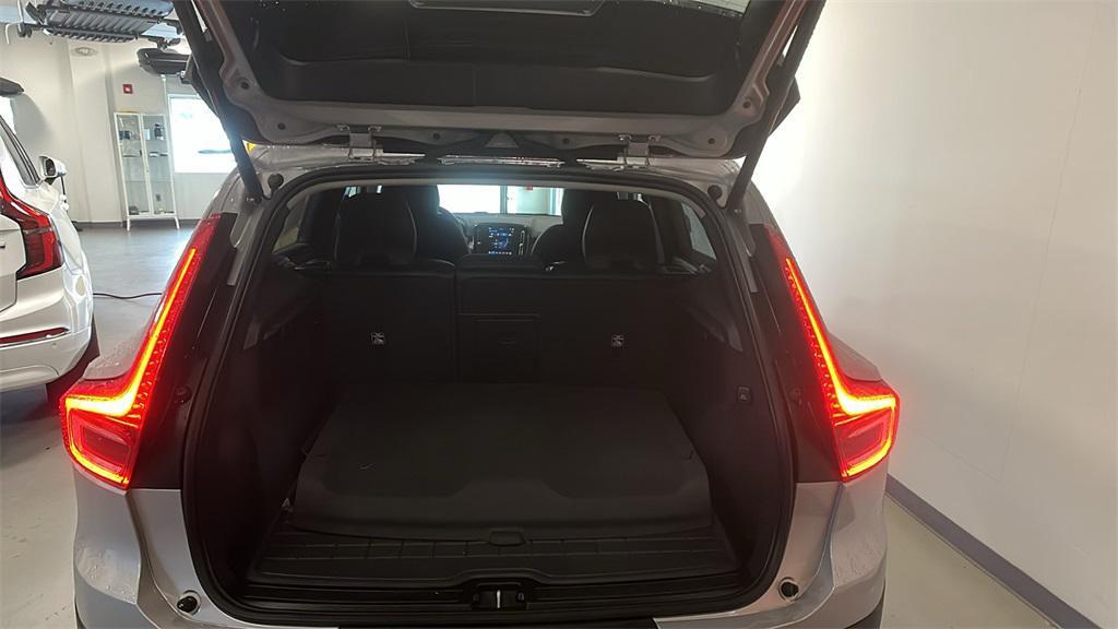 used 2023 Volvo XC40 car, priced at $33,810