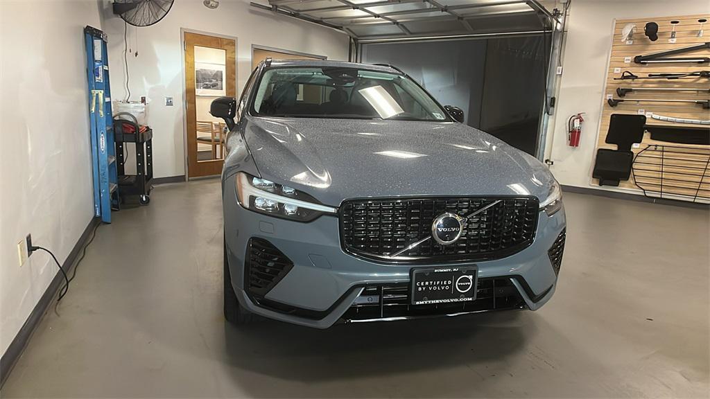 used 2023 Volvo XC60 Recharge Plug-In Hybrid car, priced at $47,989
