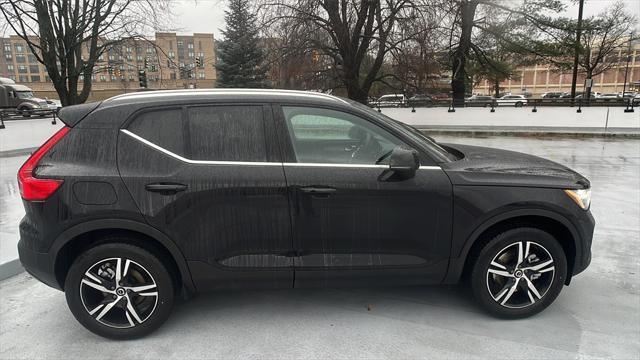 new 2025 Volvo XC40 car, priced at $44,595