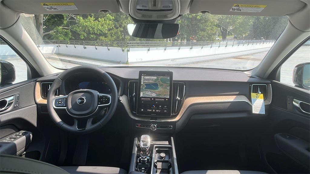 new 2026 Volvo XC60 car, priced at $57,985