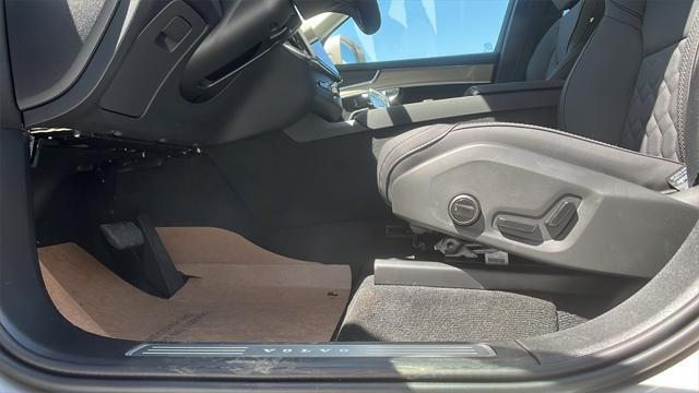 new 2025 Volvo XC90 car, priced at $67,945