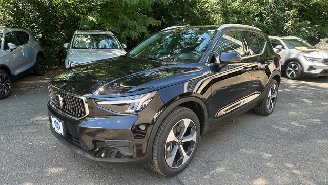 new 2025 Volvo XC40 car, priced at $46,015