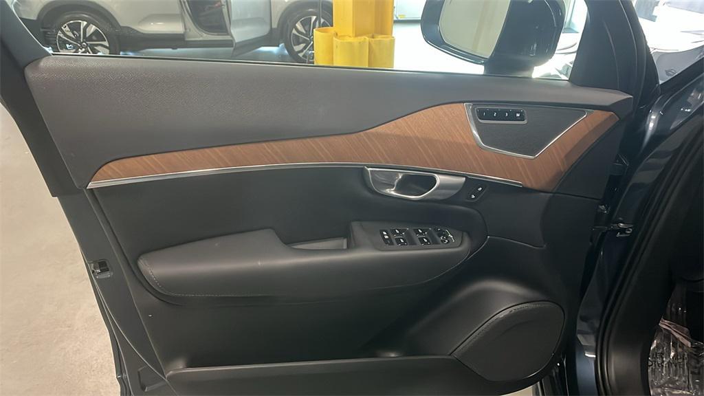 used 2024 Volvo XC90 car, priced at $45,999