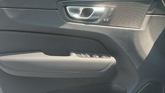 new 2026 Volvo XC60 car, priced at $57,985