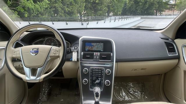 used 2015 Volvo XC60 car, priced at $14,156