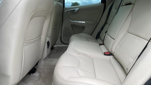 used 2015 Volvo XC60 car, priced at $14,156