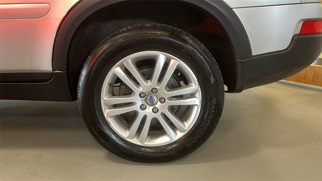used 2009 Volvo XC90 car, priced at $5,994