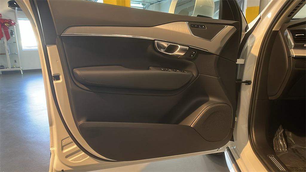 used 2025 Volvo XC90 car, priced at $44,995