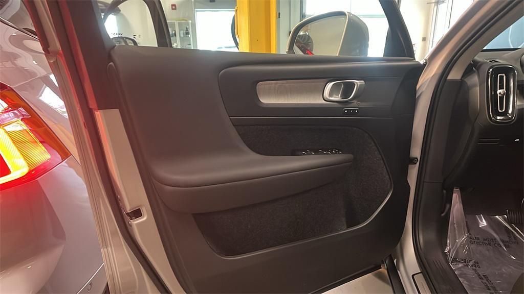 used 2025 Volvo XC40 car, priced at $32,863