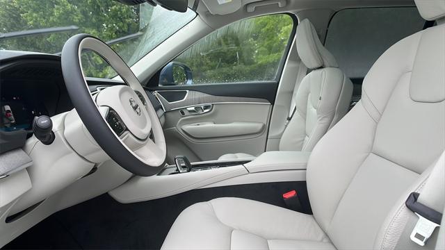 new 2025 Volvo XC90 car