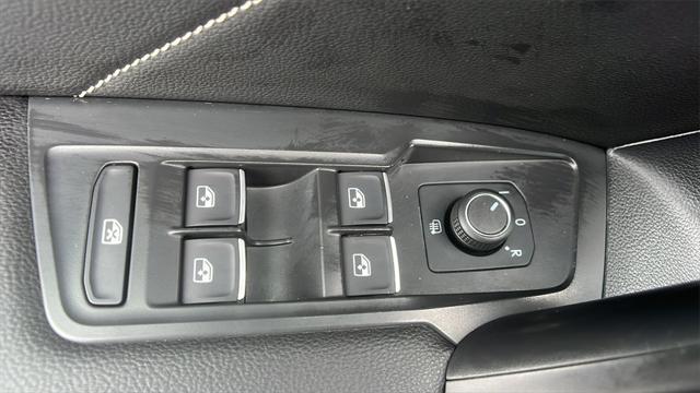 used 2022 Volkswagen Tiguan car, priced at $23,495
