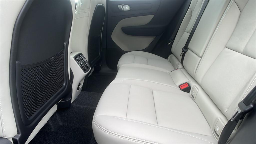 new 2025 Volvo XC40 car, priced at $51,145