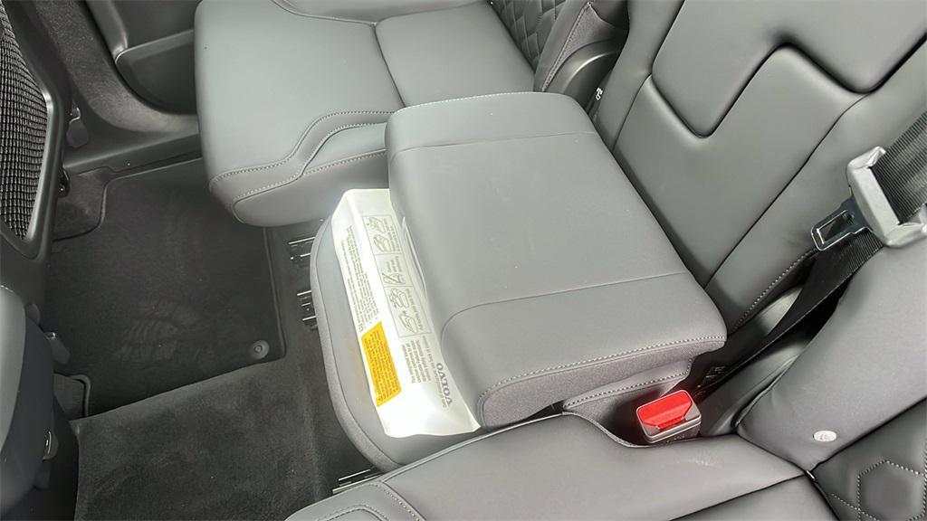 used 2025 Volvo XC90 car, priced at $64,295