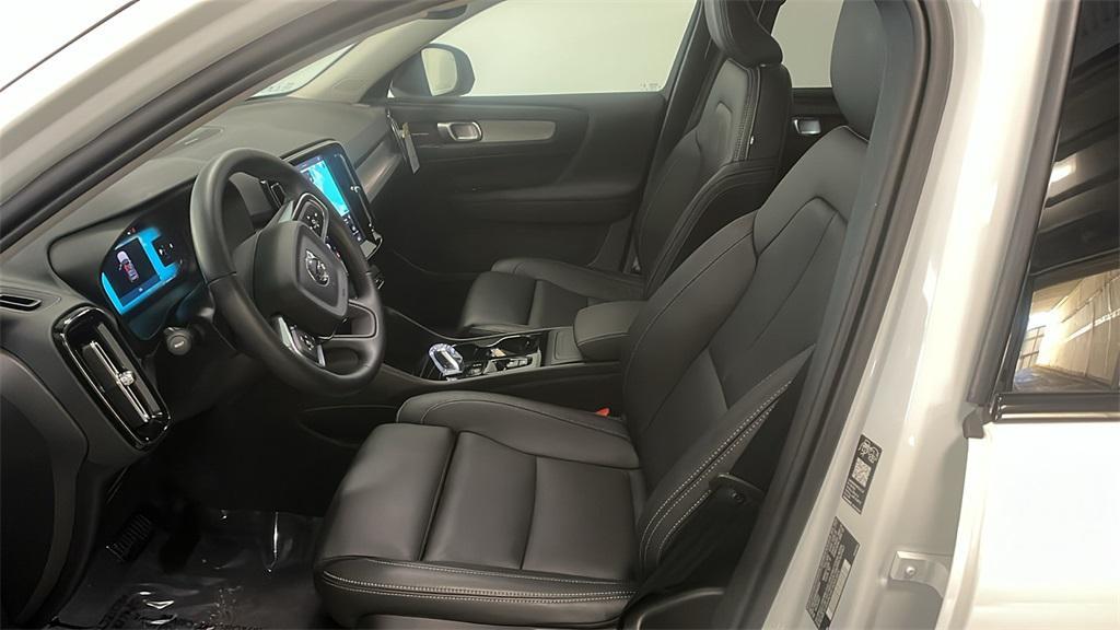 used 2026 Volvo XC40 car, priced at $52,392