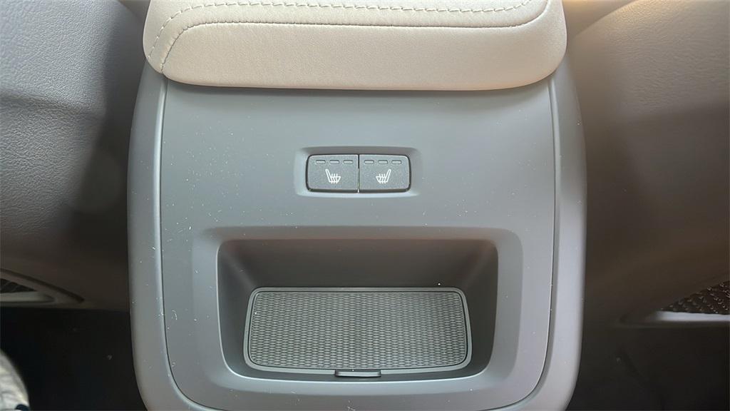 new 2026 Volvo XC60 car, priced at $57,985