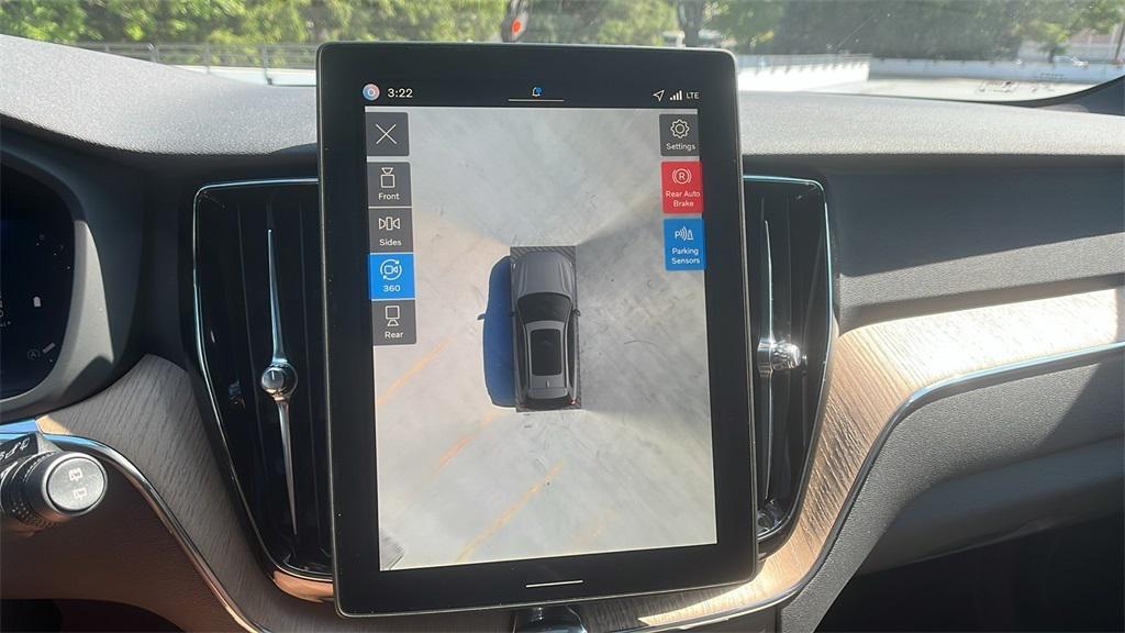 new 2026 Volvo XC60 car, priced at $57,985