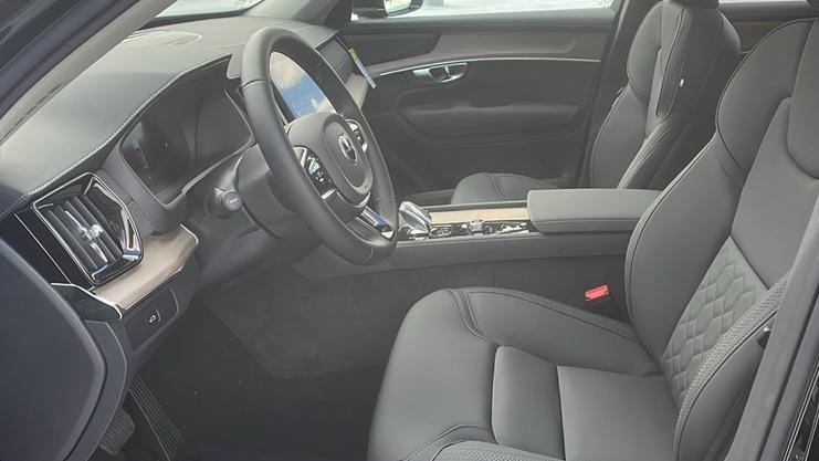 new 2026 Volvo XC90 car, priced at $71,825