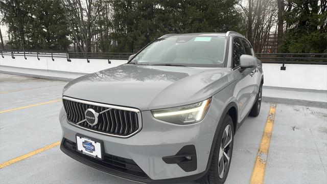 new 2025 Volvo XC40 car, priced at $51,040