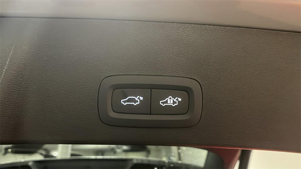 used 2025 Volvo XC40 car, priced at $33,391