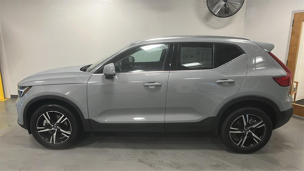 used 2025 Volvo XC40 car, priced at $33,391