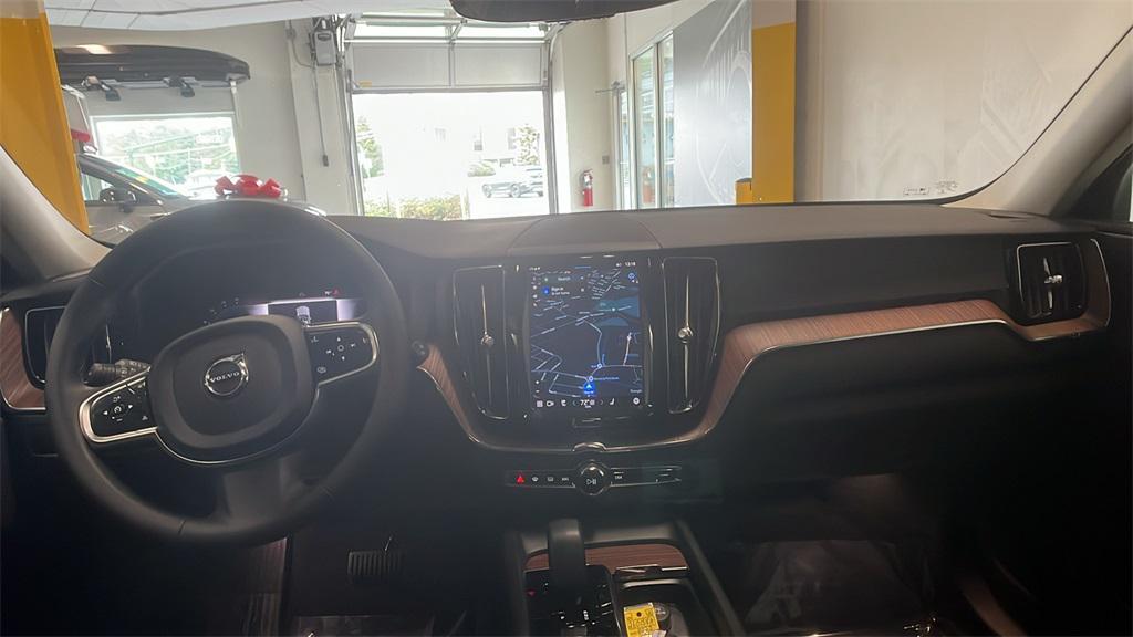 used 2023 Volvo XC60 car, priced at $36,979