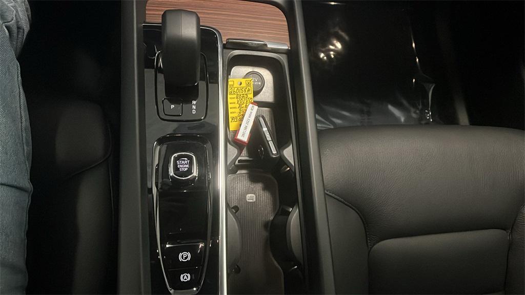 used 2023 Volvo XC60 car, priced at $36,979