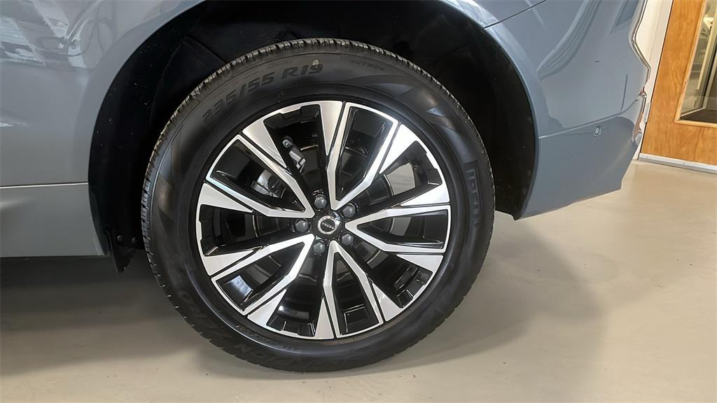 used 2023 Volvo XC60 car, priced at $36,979