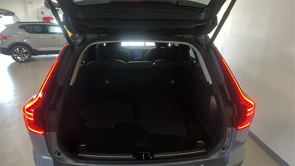 used 2023 Volvo XC60 car, priced at $36,979