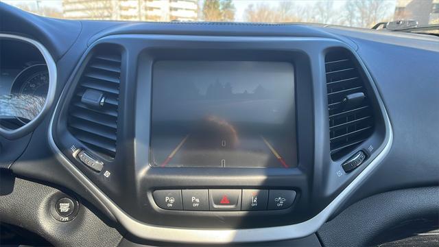 used 2017 Jeep Cherokee car, priced at $15,427