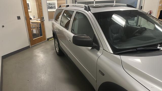 used 2006 Volvo XC70 car, priced at $6,856