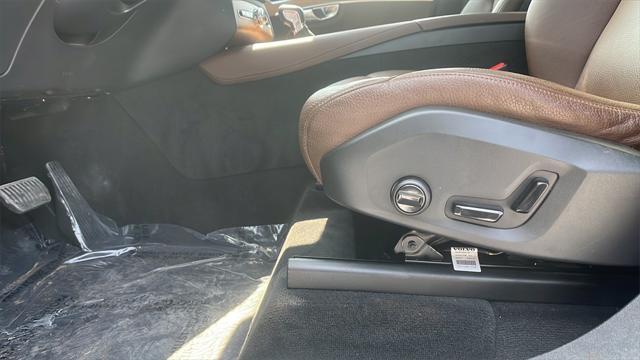 used 2022 Volvo XC90 car, priced at $43,762