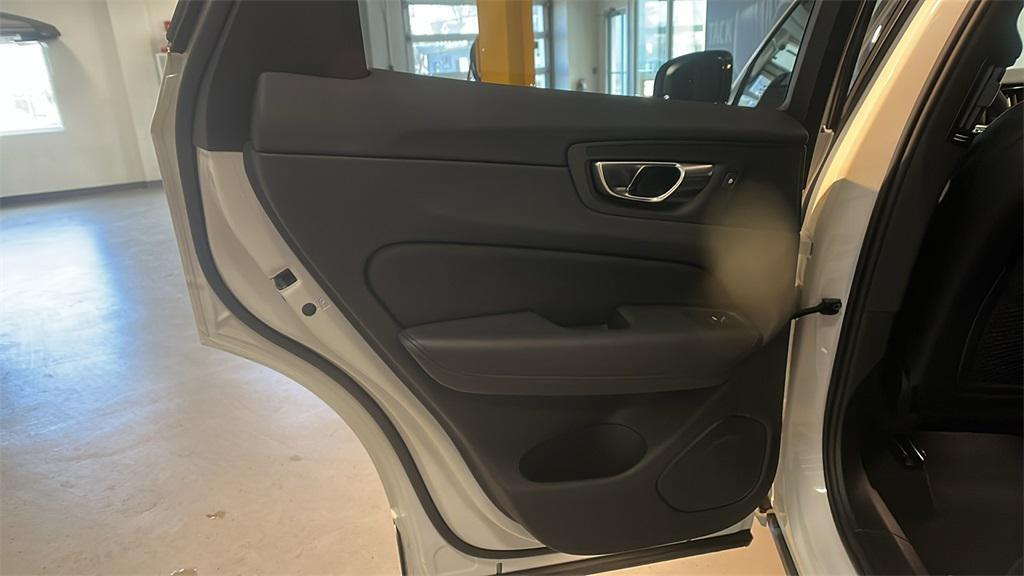 used 2025 Volvo XC60 car, priced at $36,395