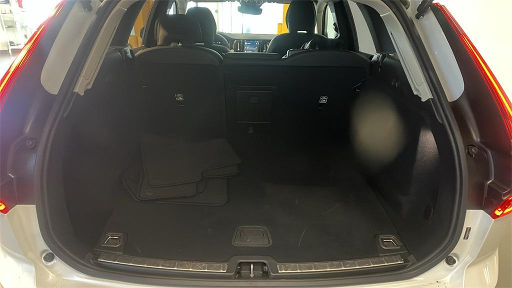 used 2025 Volvo XC60 car, priced at $36,395