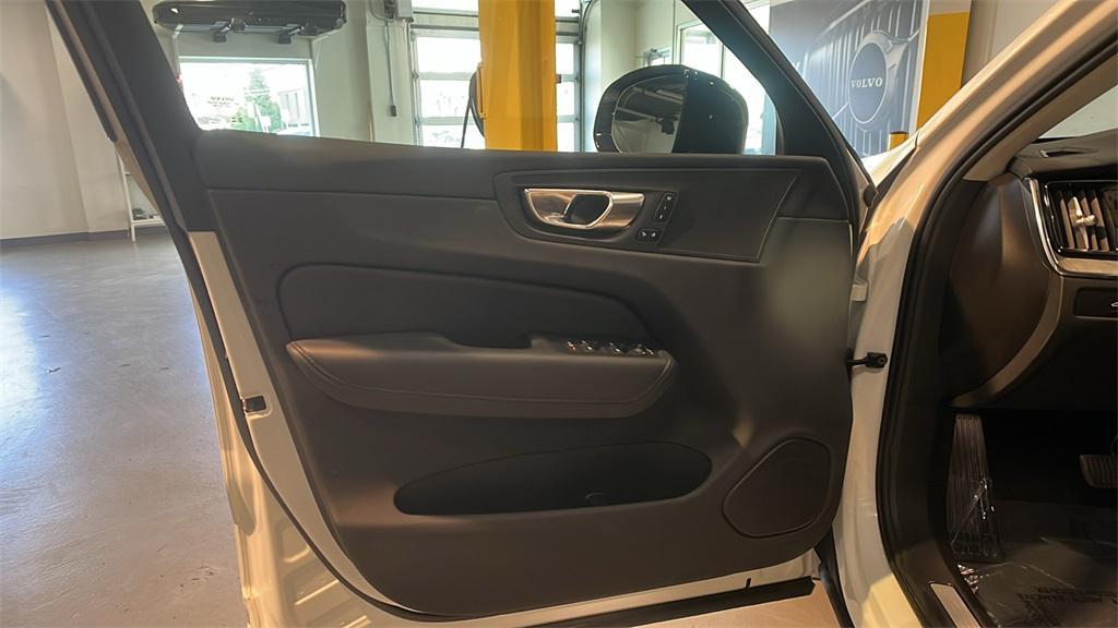used 2025 Volvo XC60 car, priced at $36,395
