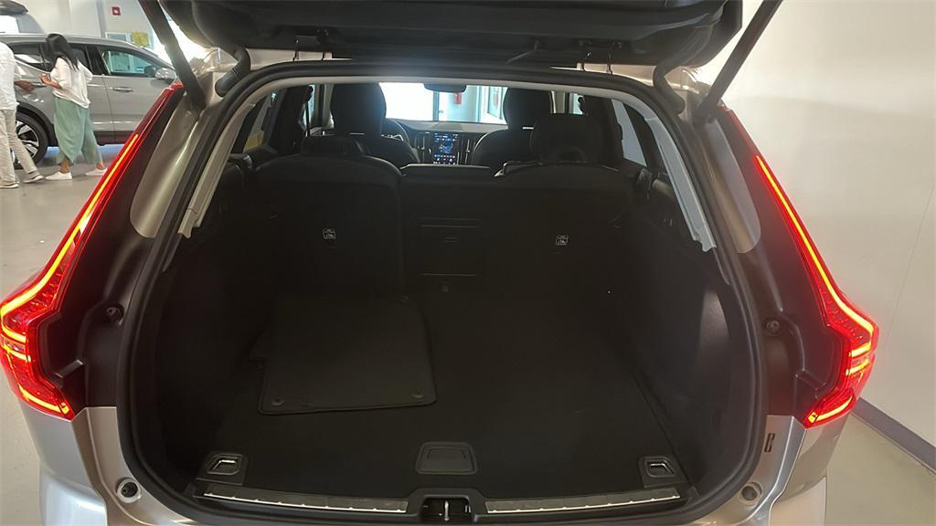 used 2025 Volvo XC60 car, priced at $38,899