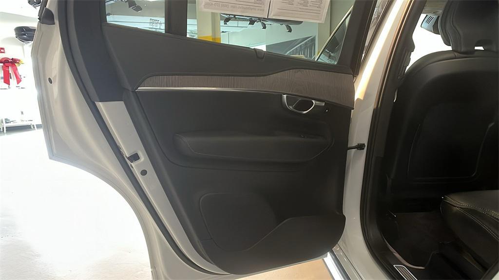 used 2022 Volvo XC90 car, priced at $42,628