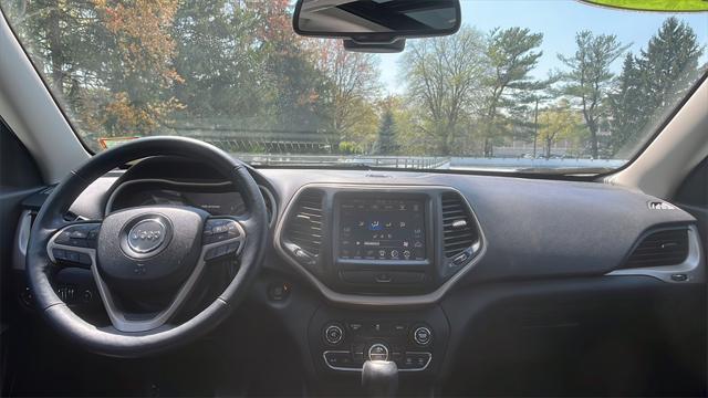 used 2014 Jeep Cherokee car, priced at $8,794