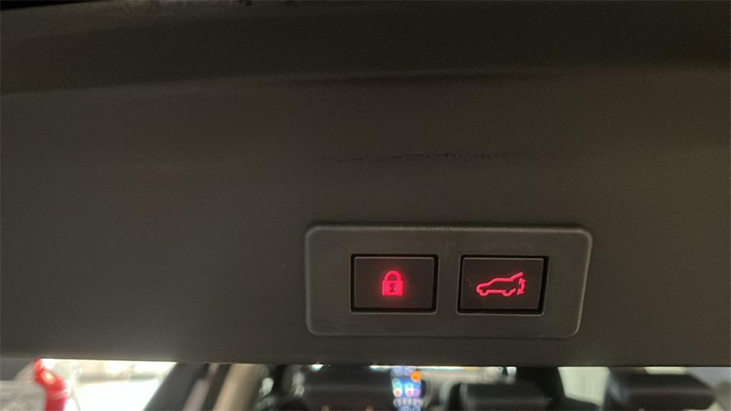 used 2022 Subaru Ascent car, priced at $25,495