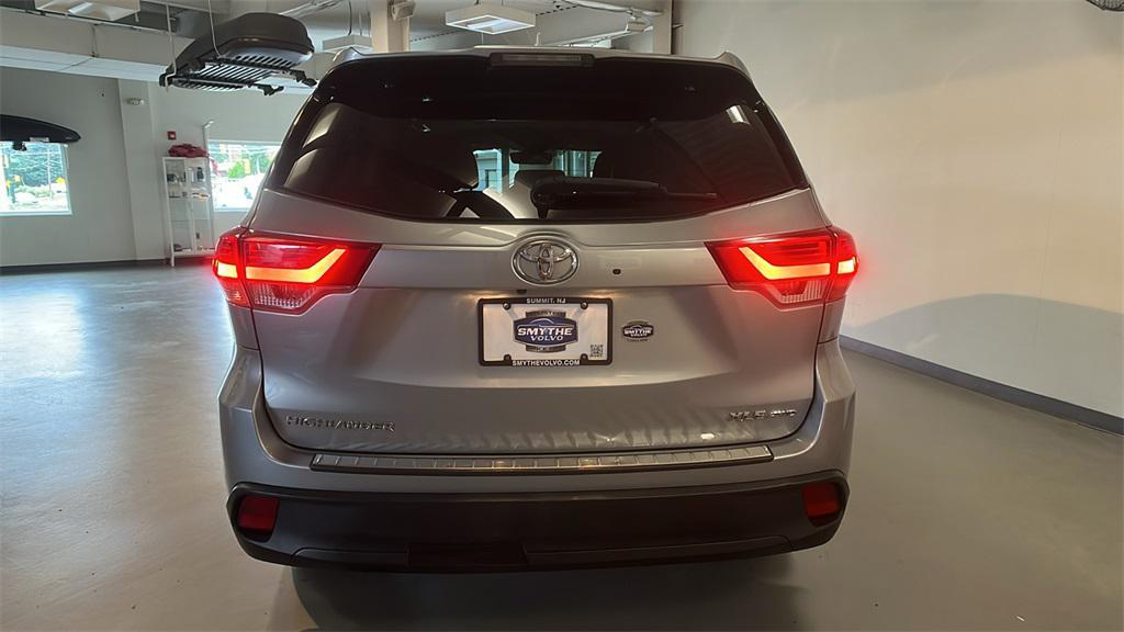 used 2018 Toyota Highlander car, priced at $17,881